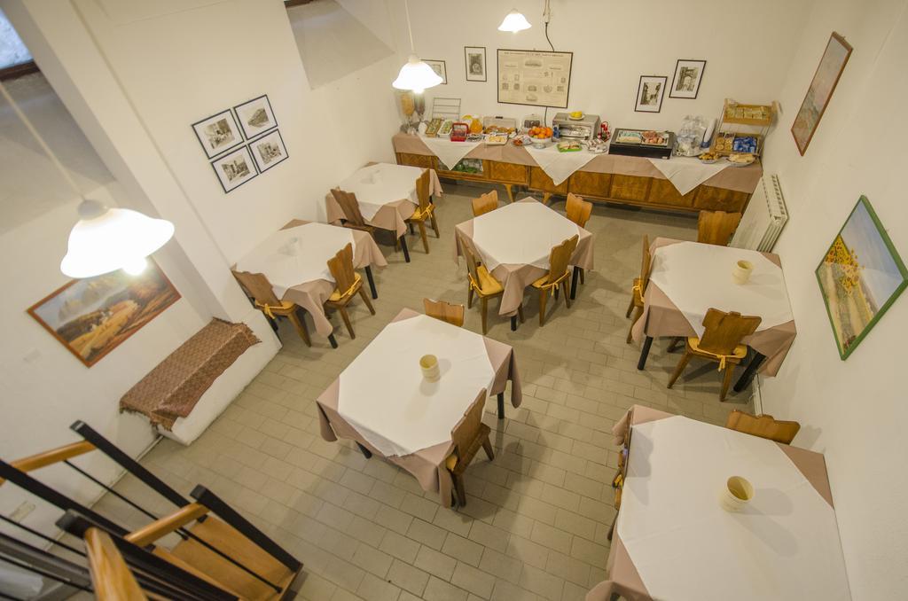 Hotel Iris Перуджа Экстерьер фото